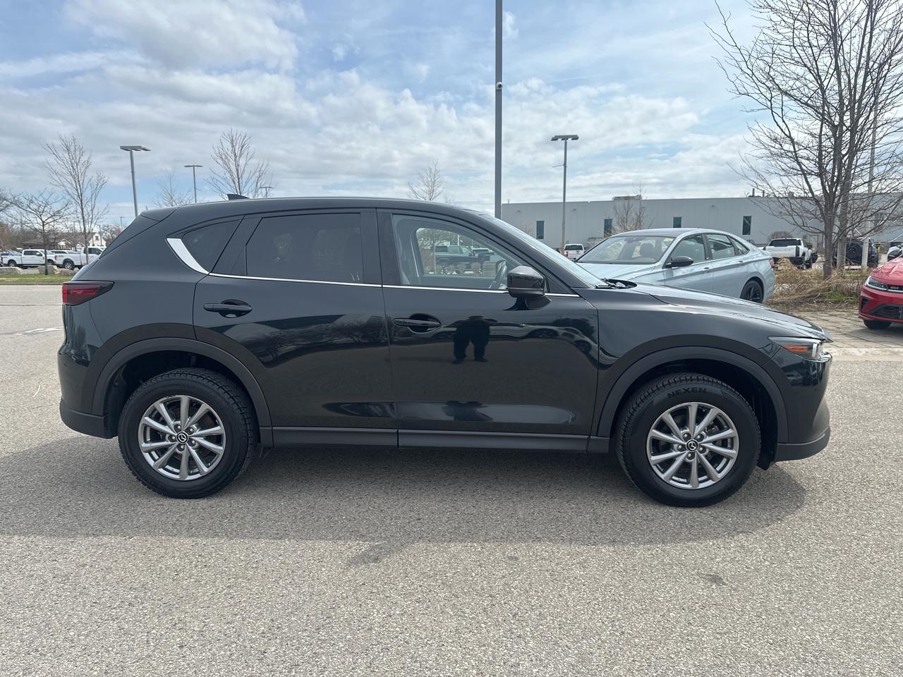 2025 Mazda CX-5 GS AWD Photo4