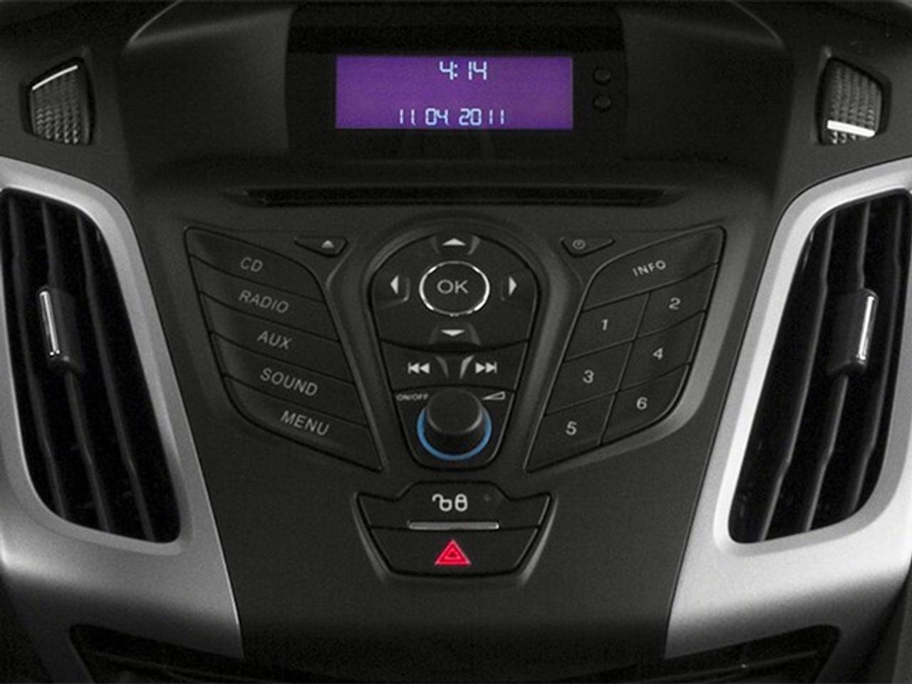 2014 Ford Focus 5DR HB SE Photo