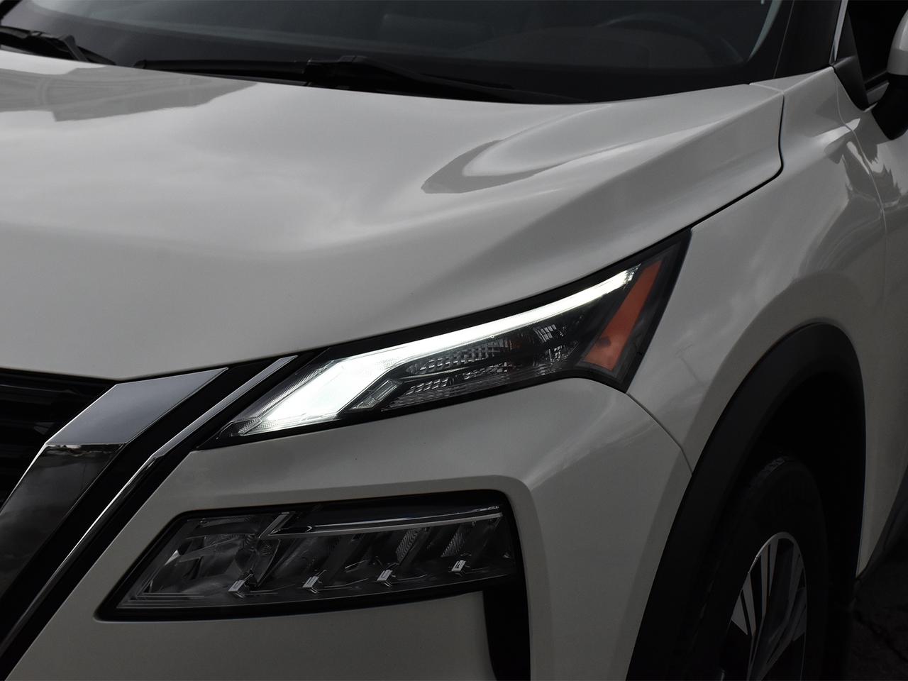 2022 Nissan Rogue SV  - Moonroof -  Apple CarPlay Photo