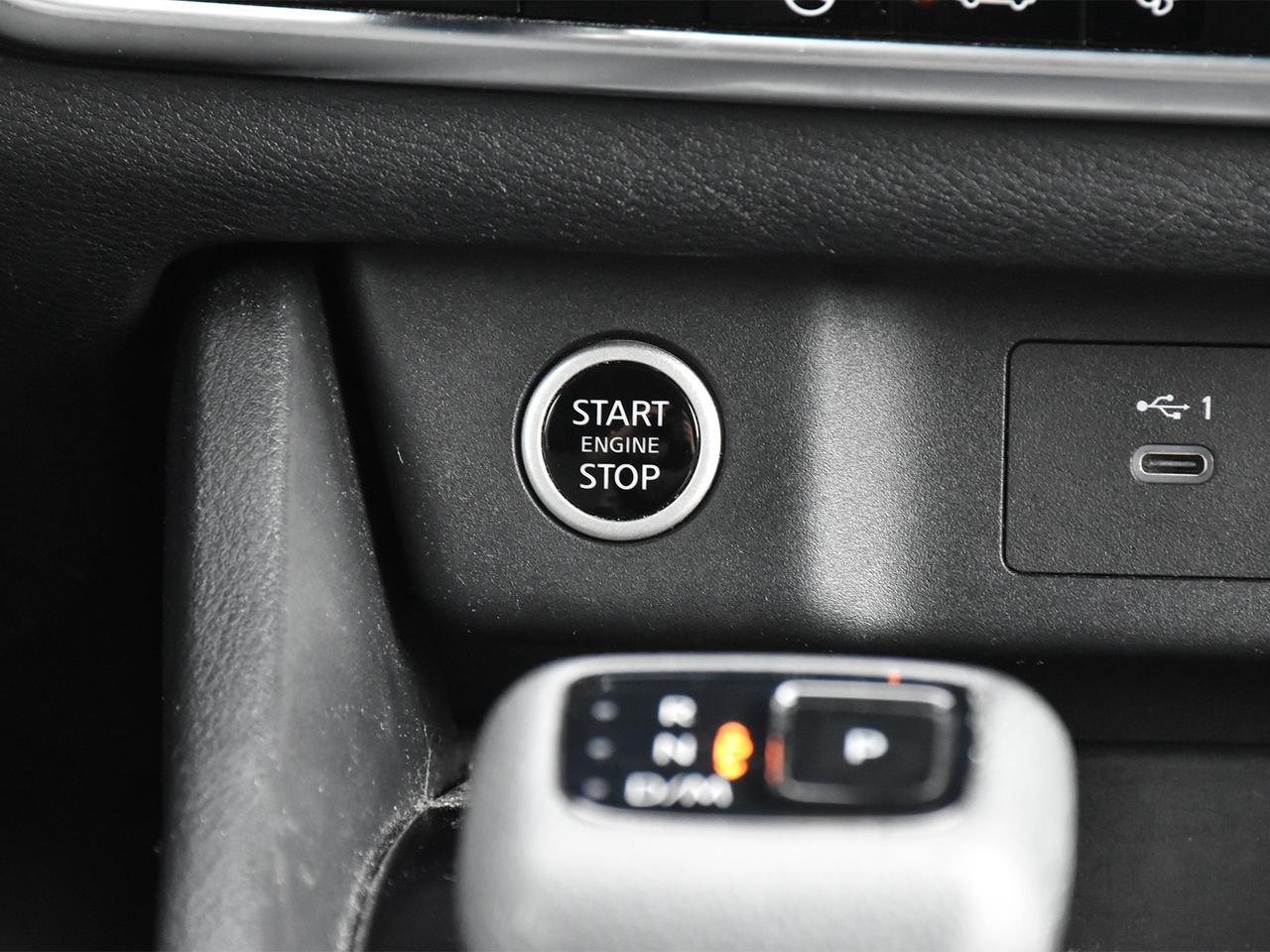 2022 Nissan Rogue SV  - Moonroof -  Apple CarPlay Photo