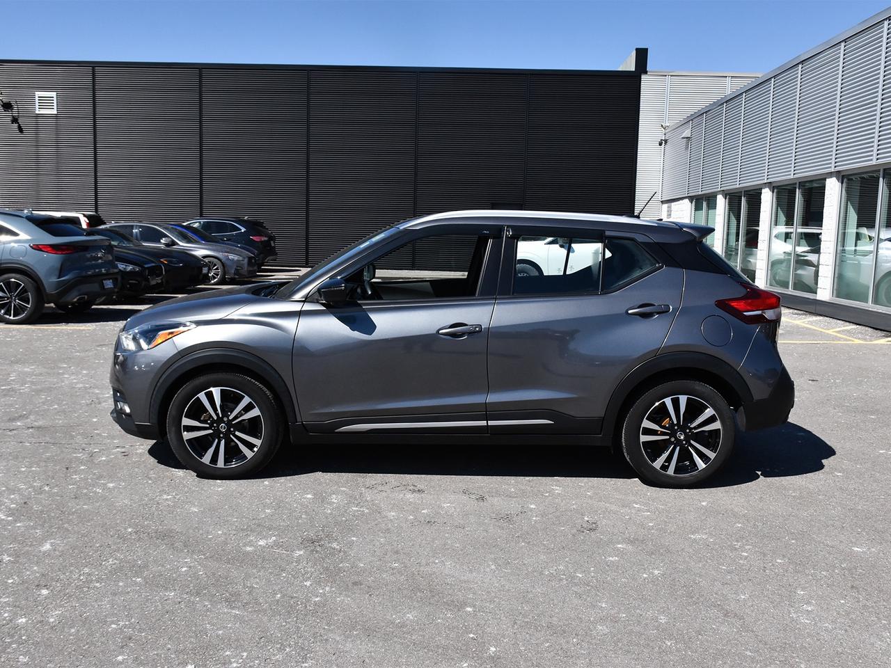 2020 Nissan Kicks SR  - Heated Seats -  Fog Lights Photo