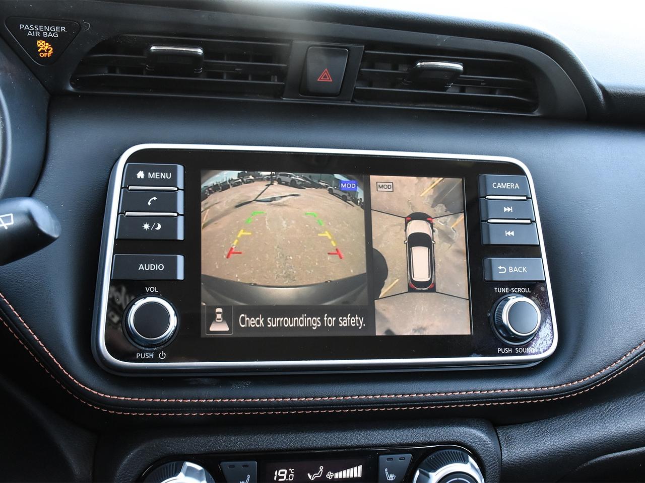 2020 Nissan Kicks SR  - Heated Seats -  Fog Lights Photo