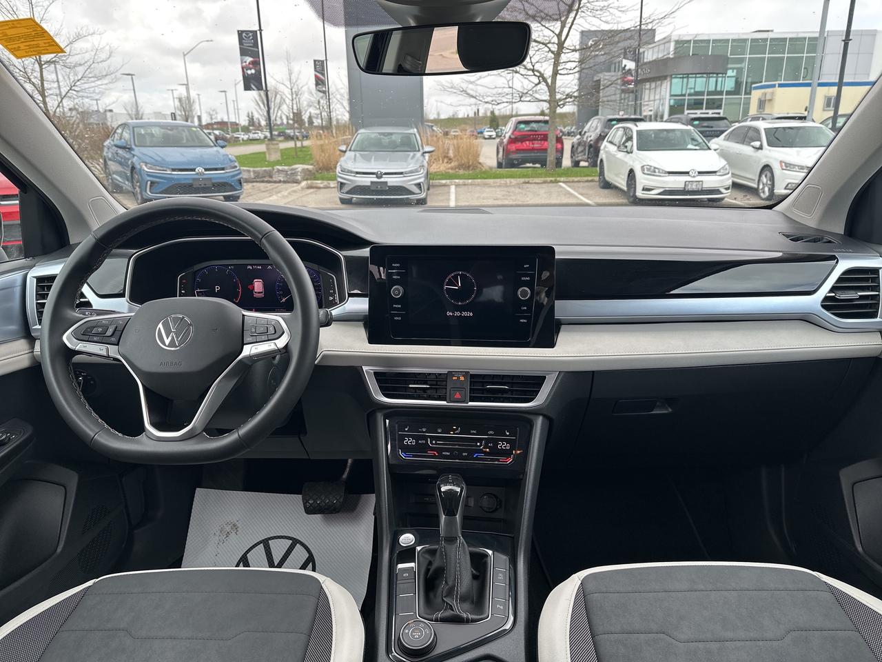 2025 Volkswagen Taos Comfortline 4Motion Photo