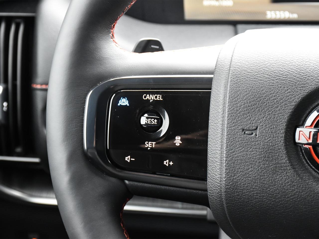 2025 Nissan Armada PRO-4X  - One owner - Certified Photo