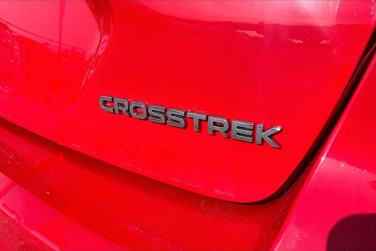 2024 Subaru Crosstrek LIMITED AWD   LOW KM!   FULLY LOADED!   SUNROOF Photo