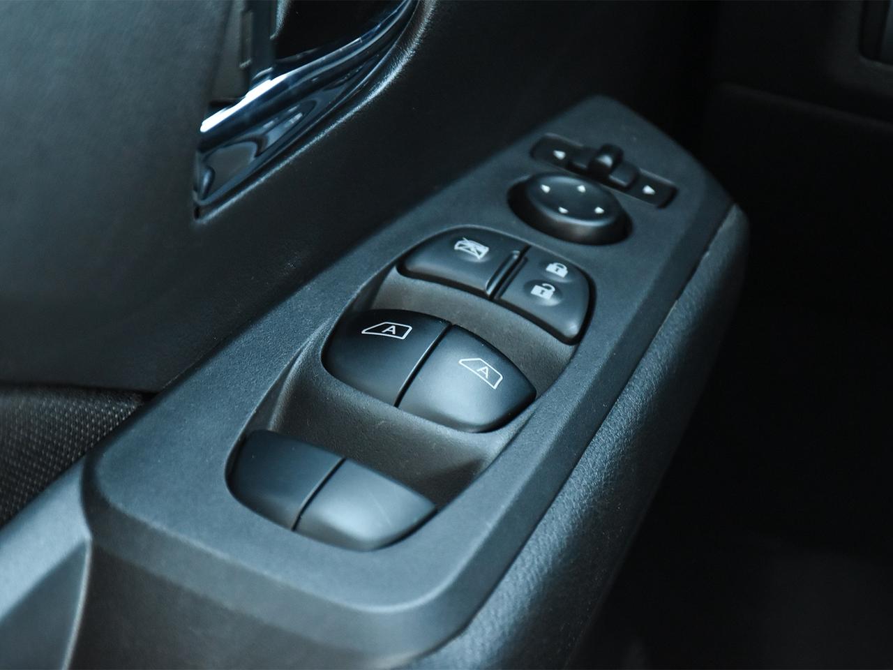 2021 Nissan Kicks SV  - Android Auto -  Apple CarPlay Photo