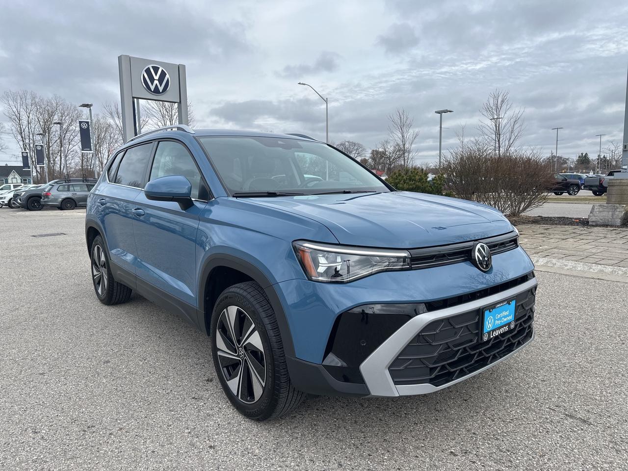 2025 Volkswagen Taos Comfortline 4Motion Photo