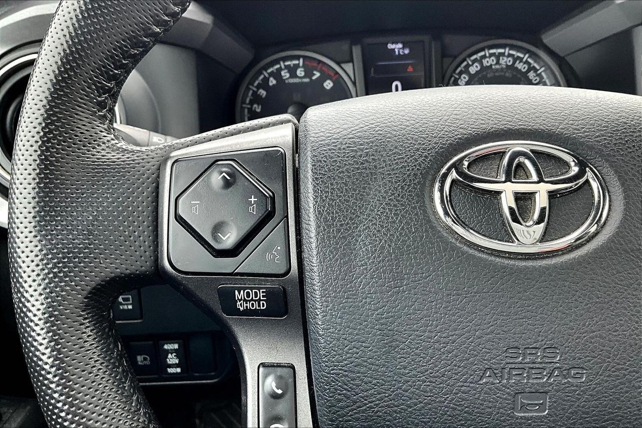 2023 Toyota Tacoma TRD OFF-ROAD 4X4   PREMIUM PACKAGE   LEATHER   NAV Photo
