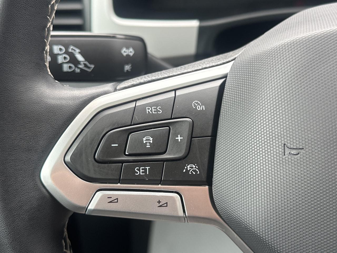 2023 Volkswagen Atlas Highline 3.6 FSI 4MOTION Photo