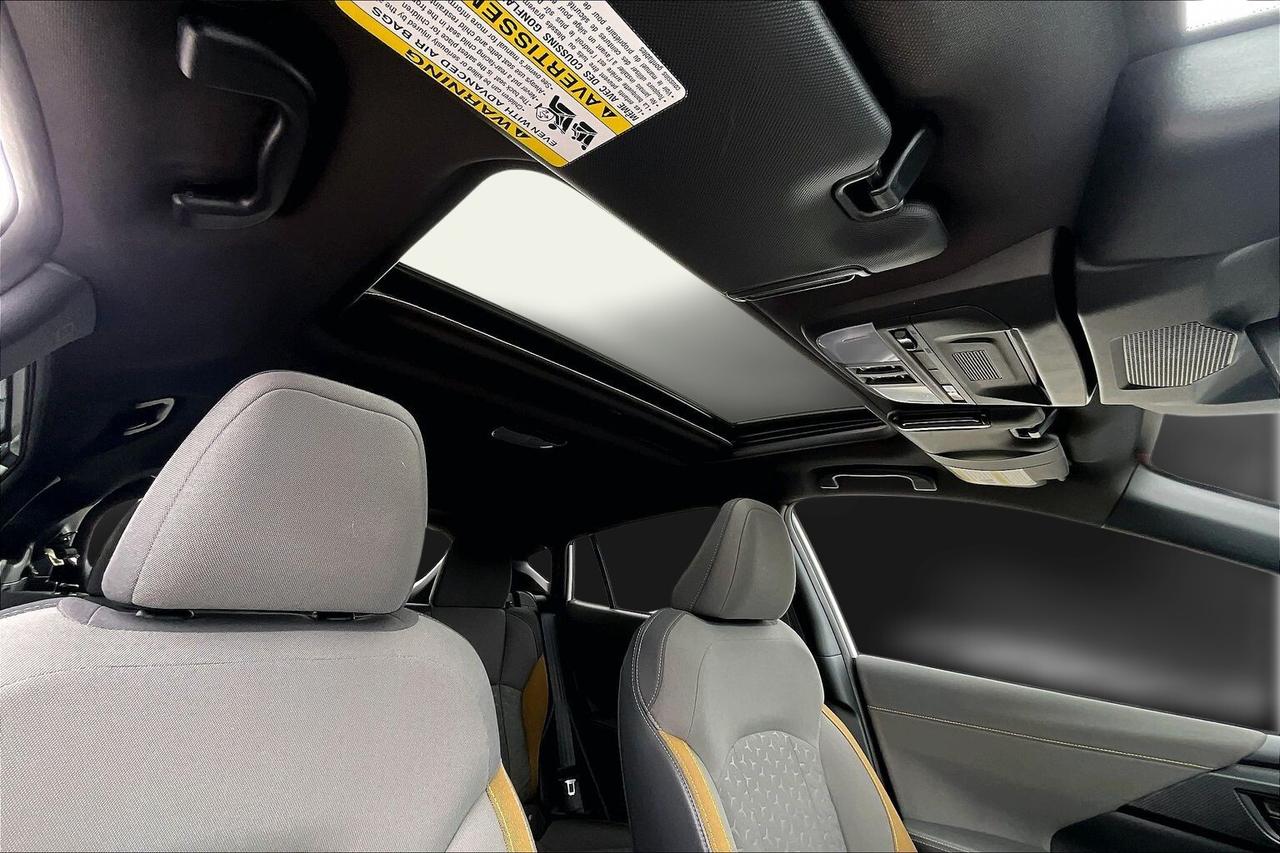 2024 Subaru Crosstrek ONYX AWD   SUNROOF   HEATED SEATS/STEER   EYESIGHT Photo