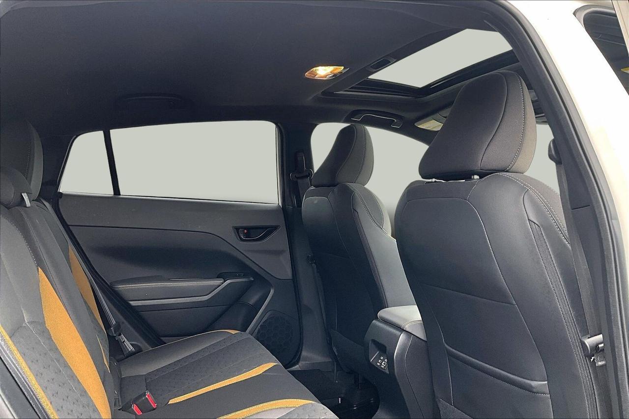 2024 Subaru Crosstrek ONYX AWD   SUNROOF   HEATED SEATS/STEER   EYESIGHT Photo