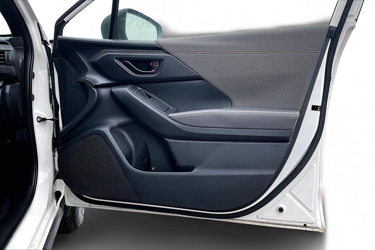 2024 Subaru Crosstrek ONYX AWD   SUNROOF   HEATED SEATS/STEER   EYESIGHT Photo