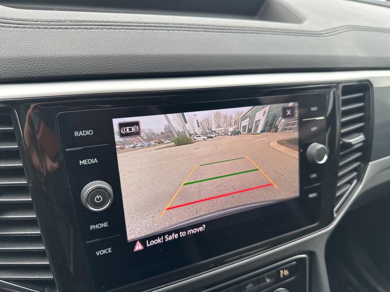 2022 Volkswagen Atlas Cross Sport Execline 3.6 FSI 4MOTION Photo