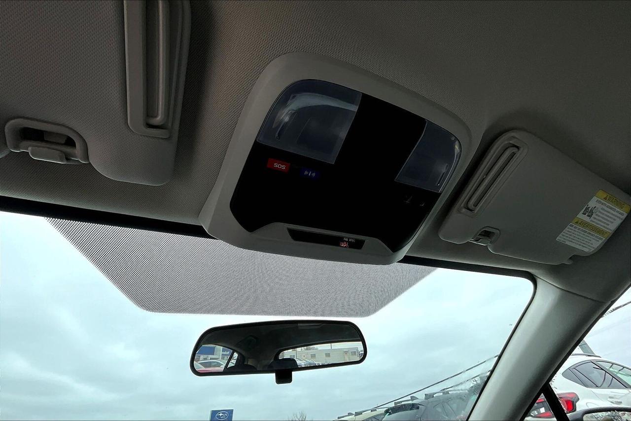 2022 Subaru Impreza TOURING AWD   5-SPEED MANUAL   HEATED SEATS/STEER Photo