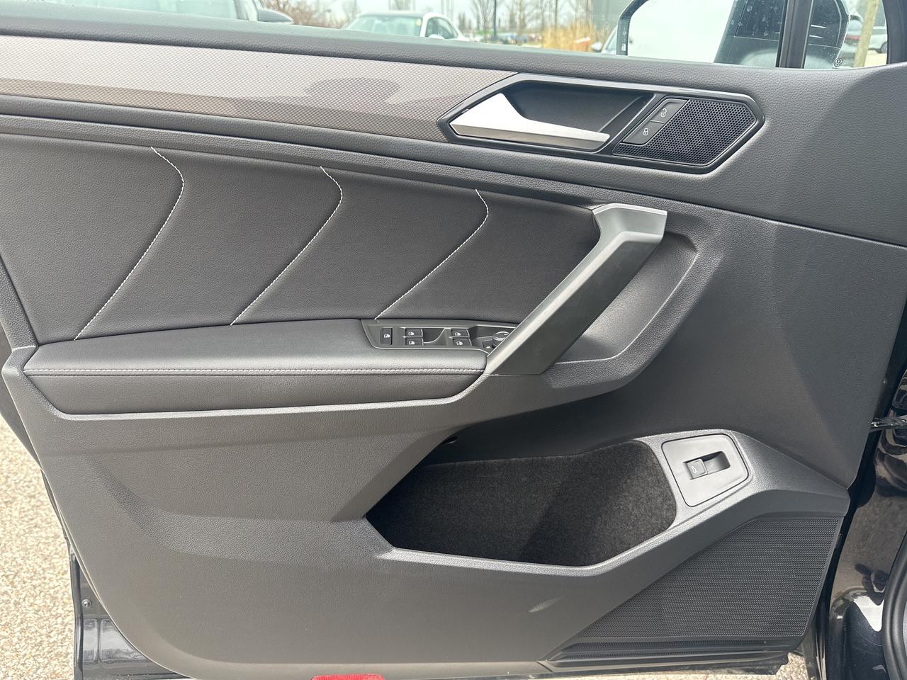 2024 Volkswagen Tiguan COMFORTLINE 4Motion Photo