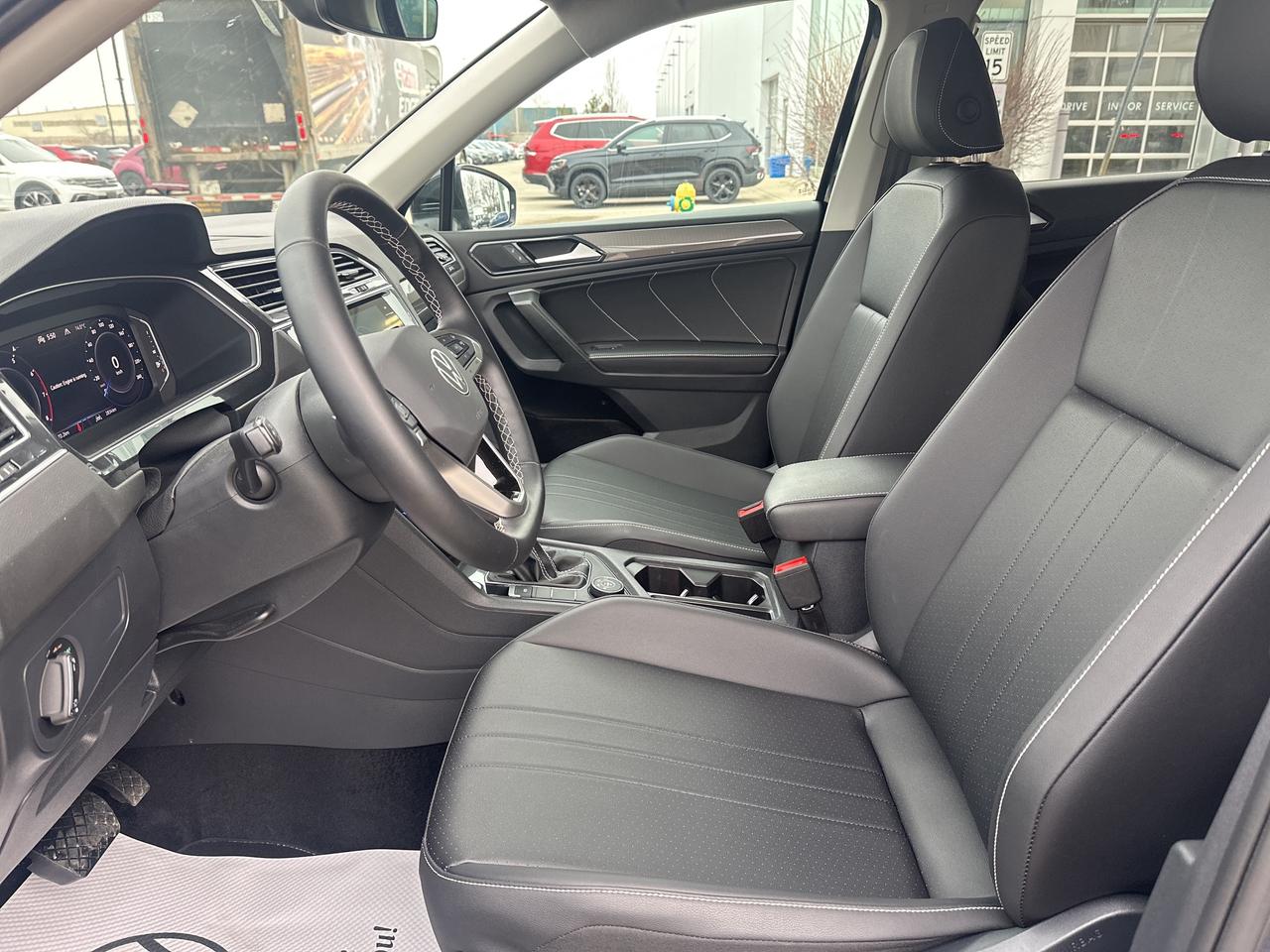 2024 Volkswagen Tiguan COMFORTLINE 4Motion Photo