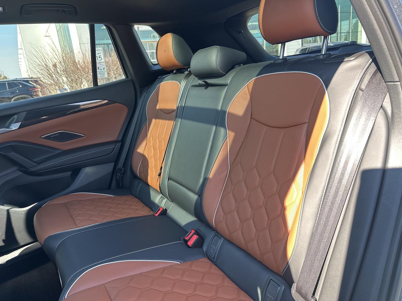 2026 Volkswagen Tiguan Highline Turbo R-Line 4MOTION Photo