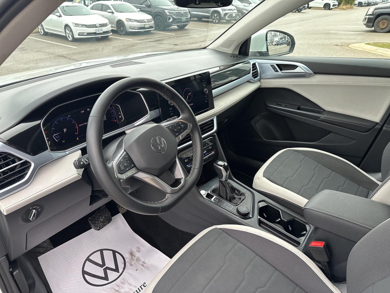 2025 Volkswagen Taos Comfortline 4Motion Photo