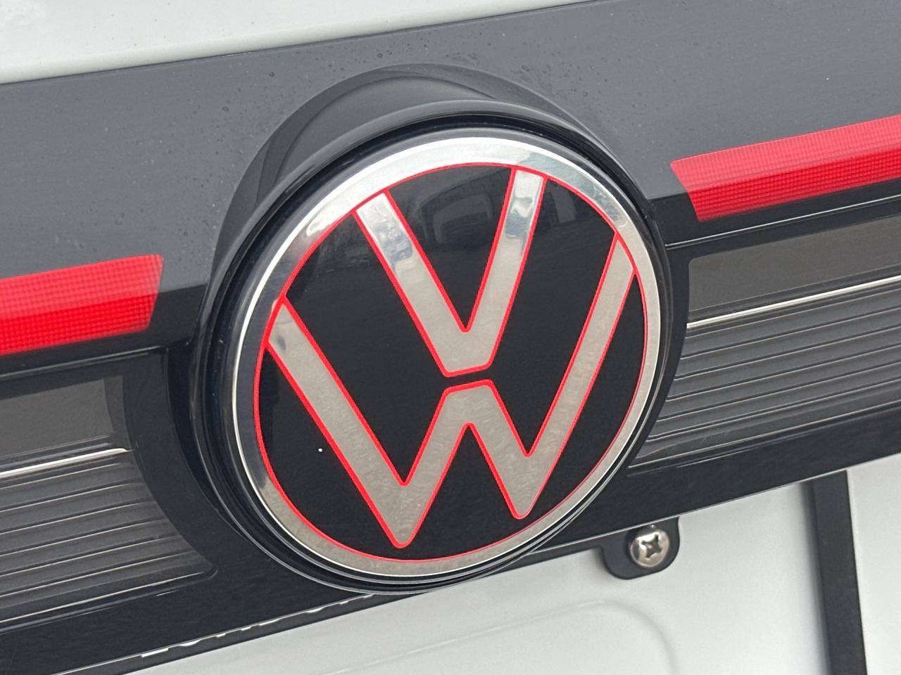 2025 Volkswagen Taos Comfortline 4Motion Photo