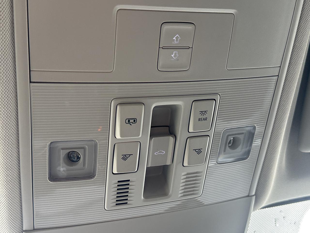 2023 Volkswagen Taos Highline 4MOTION Photo