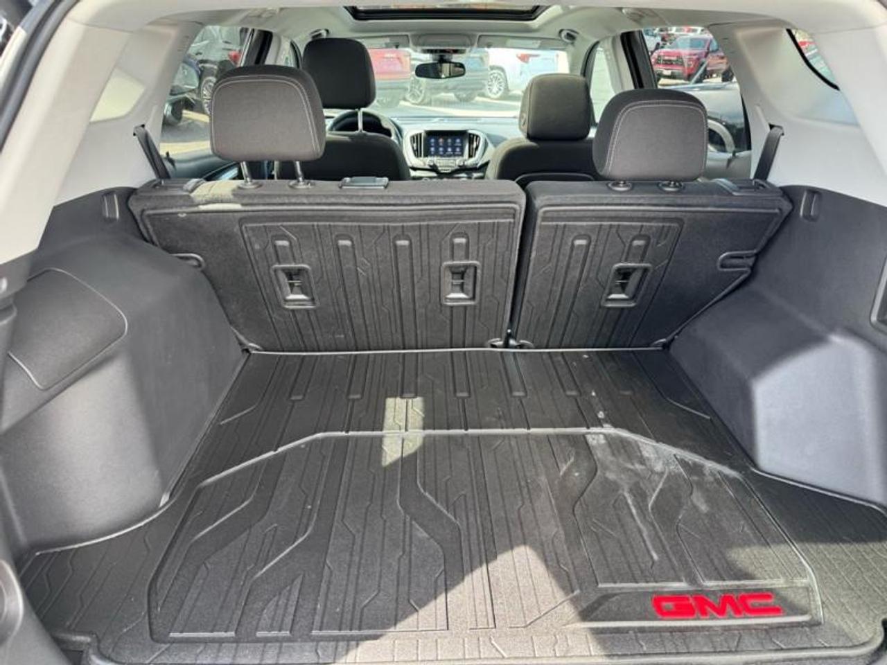 2024 GMC Terrain SLE 4dr All-Wheel Drive Photo