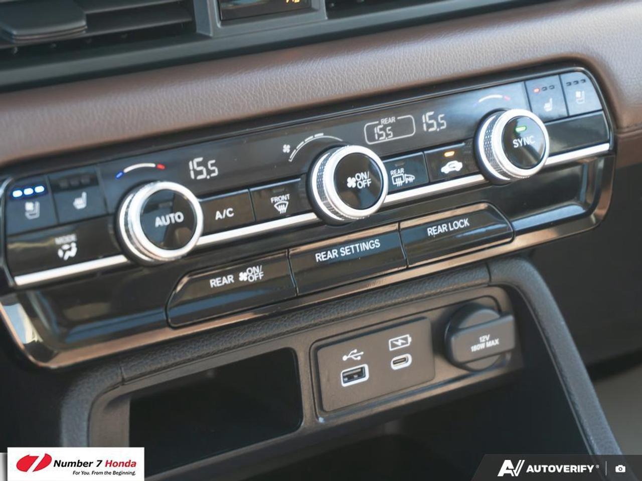 2023 Honda Pilot Touring *EXTENDED FACTORY WARRANTY* Photo