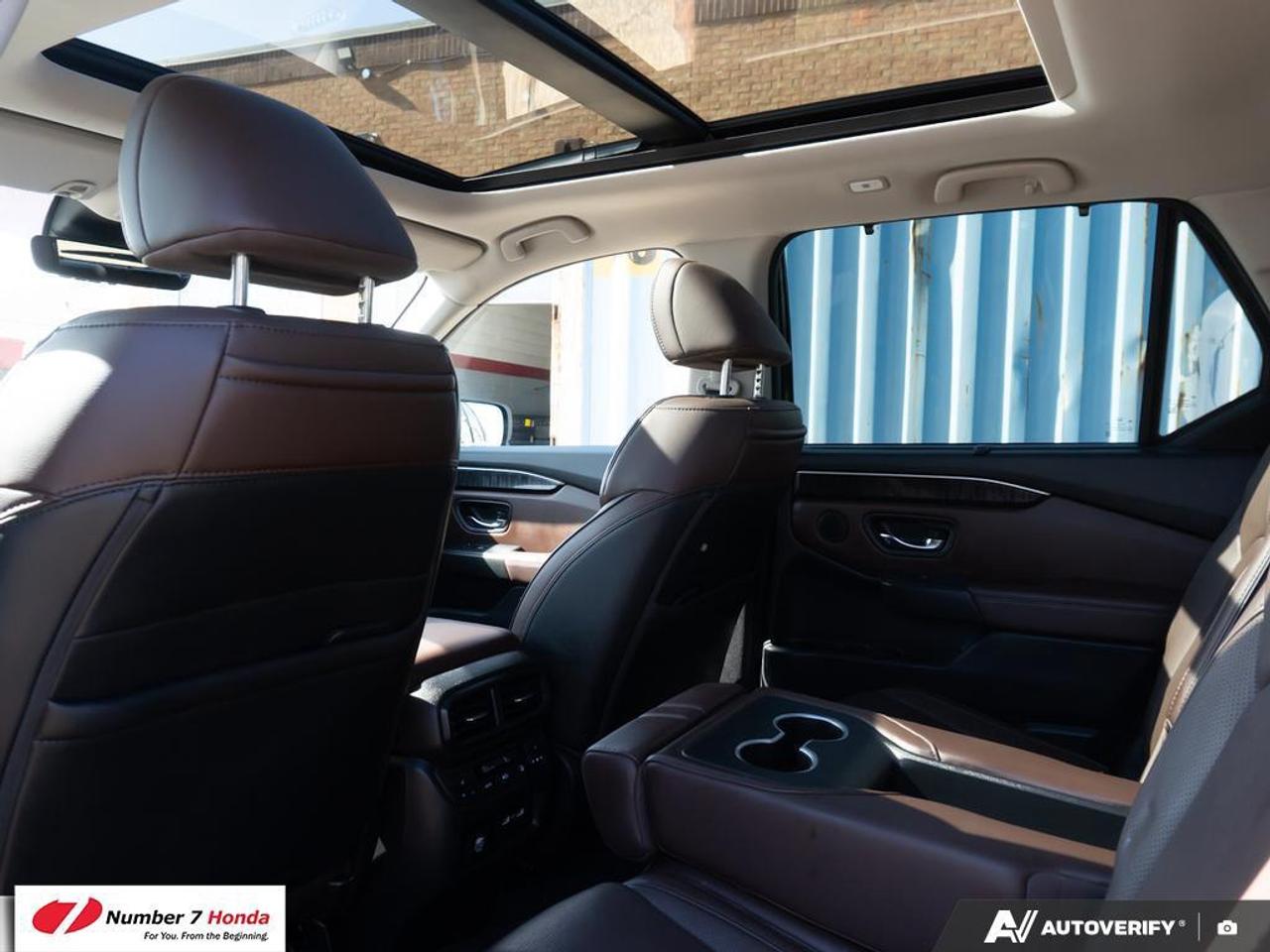 2023 Honda Pilot Touring *EXTENDED FACTORY WARRANTY* Photo