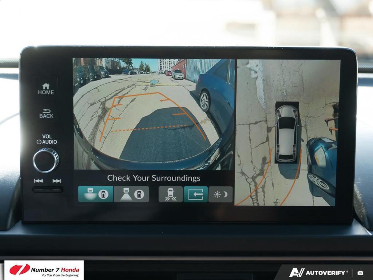 2023 Honda Pilot Touring *EXTENDED FACTORY WARRANTY* Photo