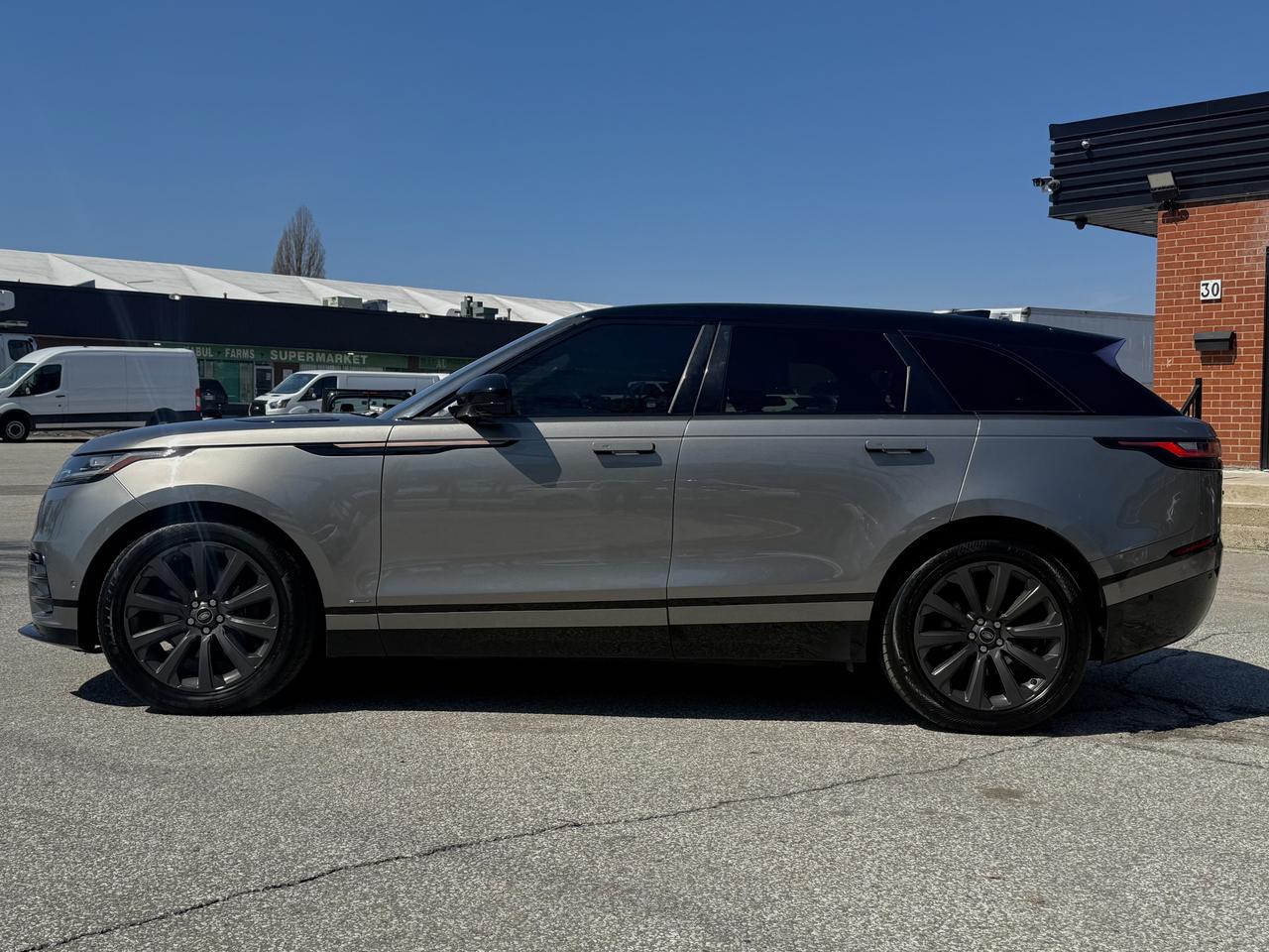 2018 Land Rover Range Rover Velar P380 l R-Dynamic l SE l AWD l 3.0 l V6 l 380HP Photo