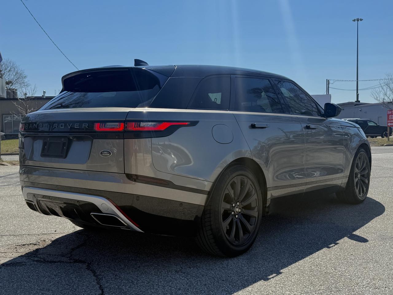 2018 Land Rover Range Rover Velar P380 l R-Dynamic l SE l AWD l 3.0 l V6 l 380HP Photo