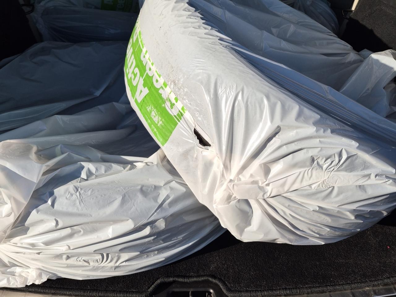 2022 Volvo XC60 Volvo Warranty l B5 l Momentum l AWD l 2 Tire Sets Photo