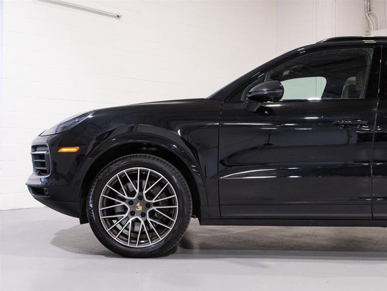 2023 Porsche Cayenne  Photo
