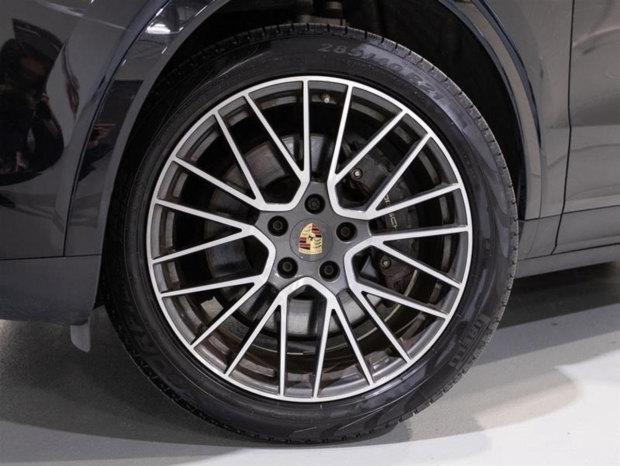 2023 Porsche Cayenne  Photo