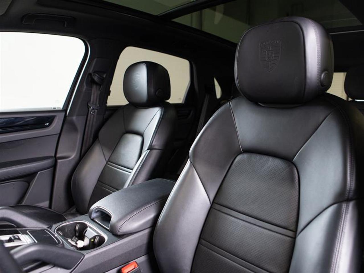 2023 Porsche Cayenne  Photo