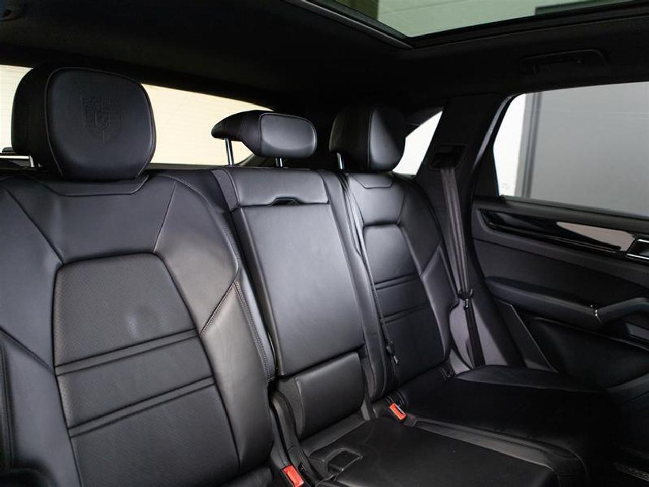 2023 Porsche Cayenne  Photo