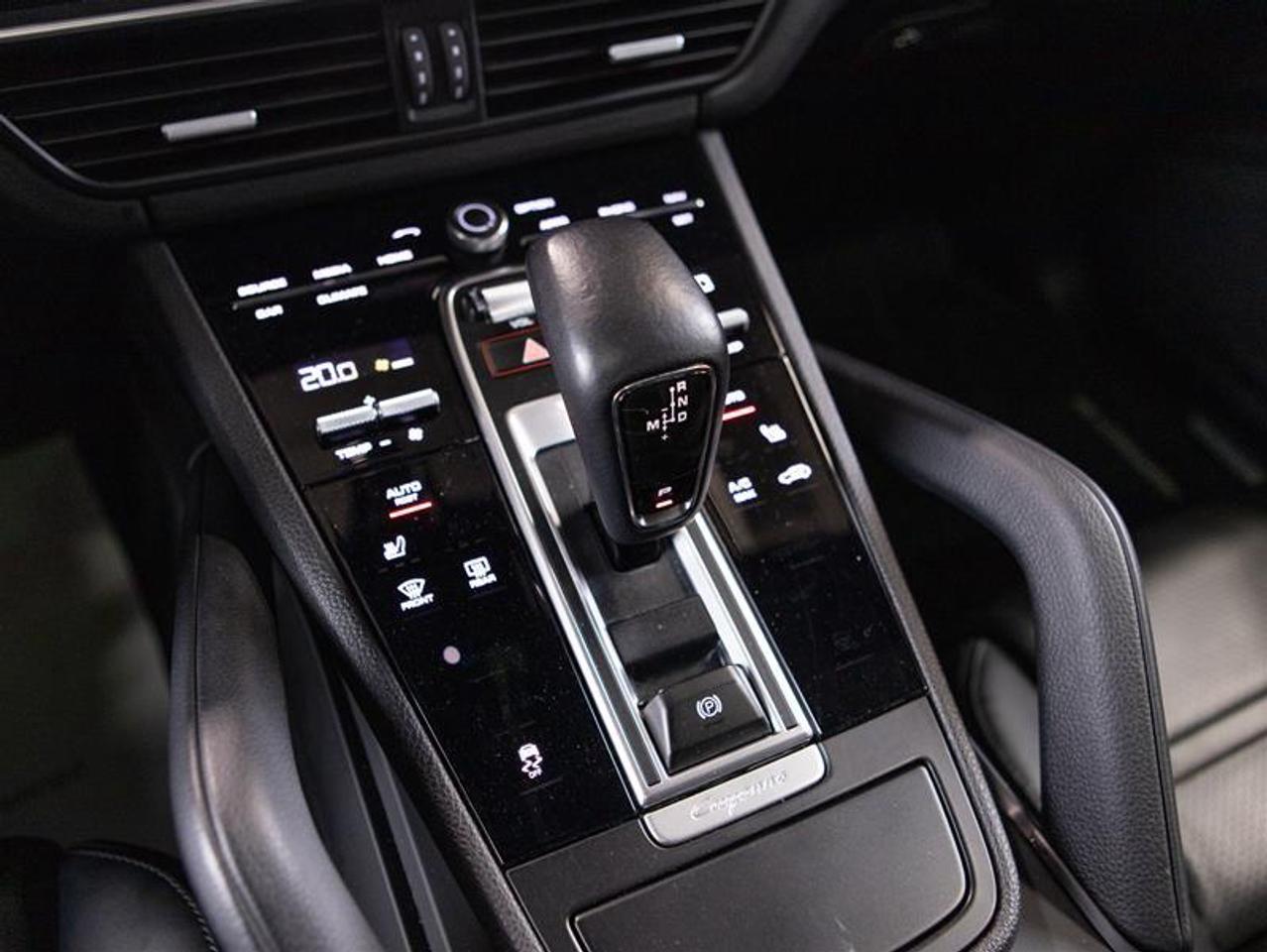 2023 Porsche Cayenne  Photo