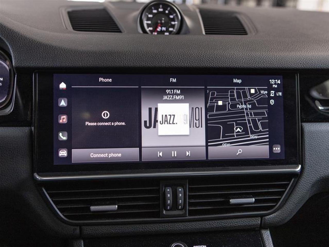 2023 Porsche Cayenne  Photo