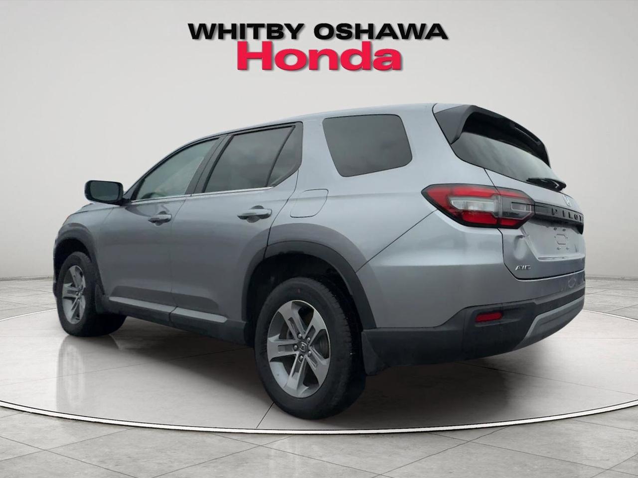 2025 Honda Pilot EX-L AWD Photo2