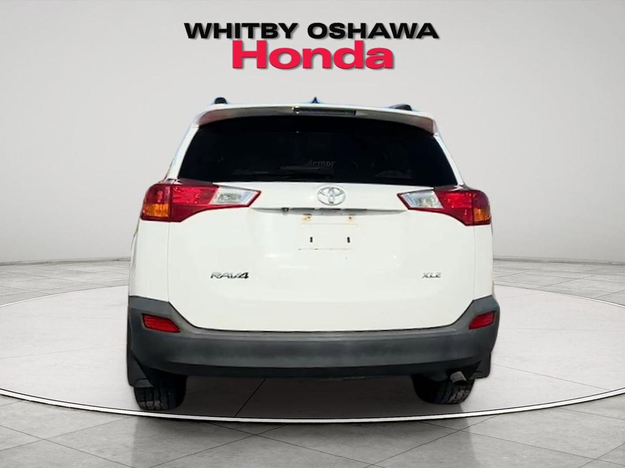 2014 Toyota RAV4 FWD 4dr XLE Photo3