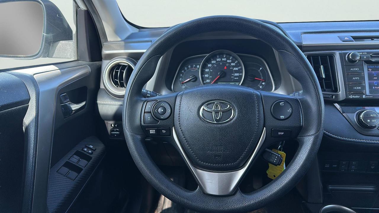 2014 Toyota RAV4 FWD 4dr XLE Photo