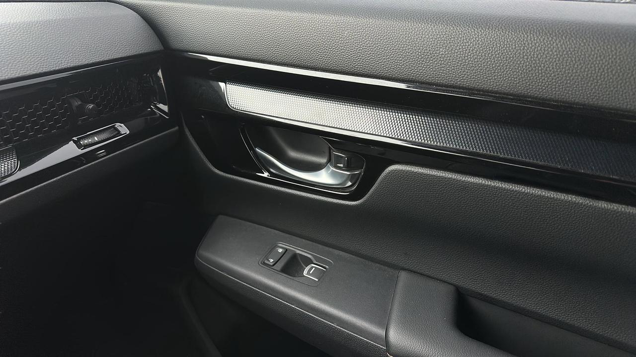 2024 Honda CR-V Hybrid Touring AWD Photo