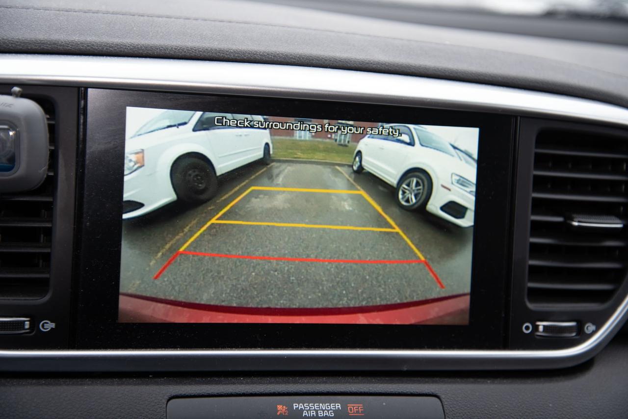 2021 Kia Sportage LX AWD   ACCIDENT FREE   BACK UP CAMERA Photo