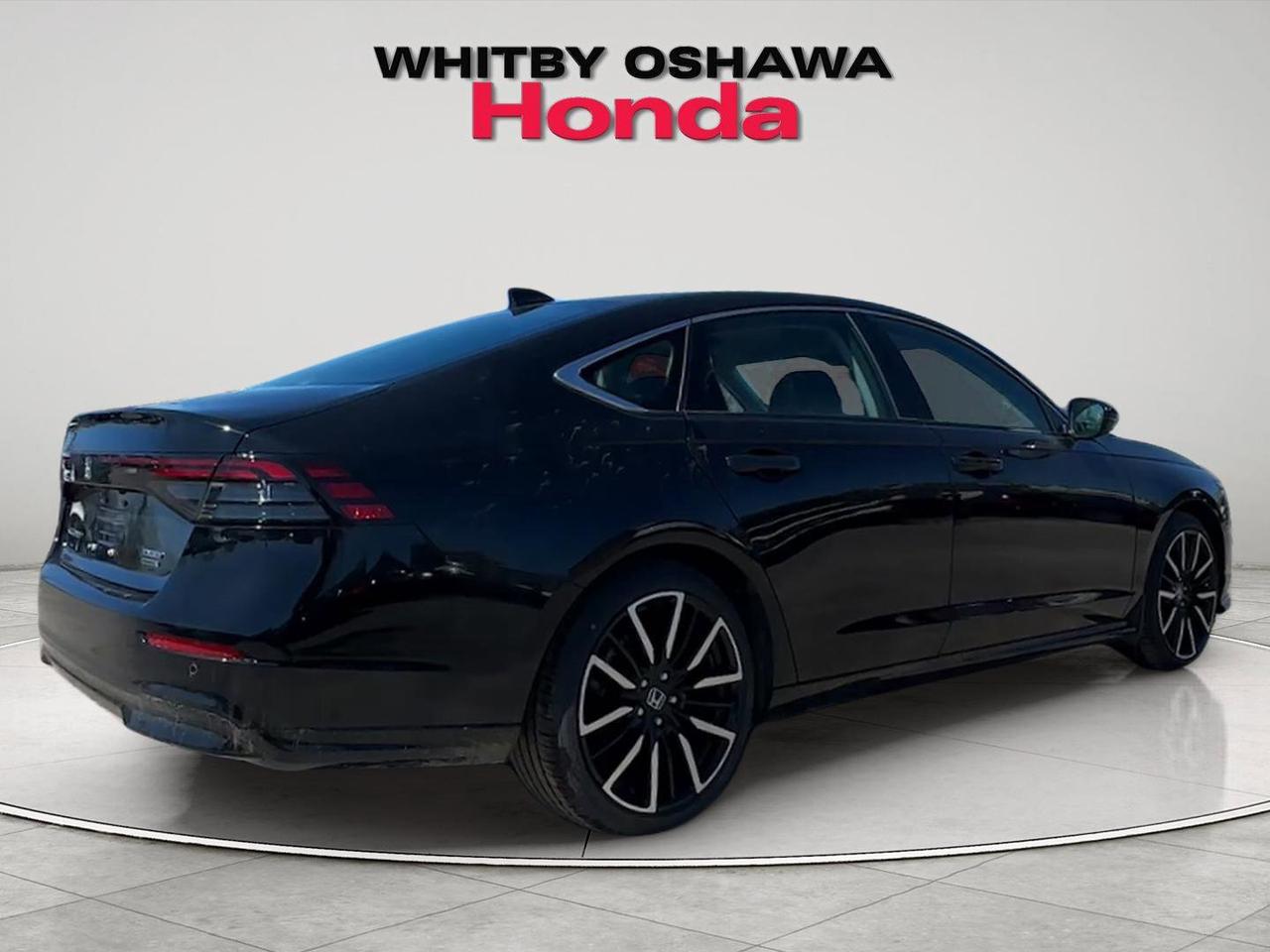 2025 Honda Accord Hybrid Touring eCVT Photo4