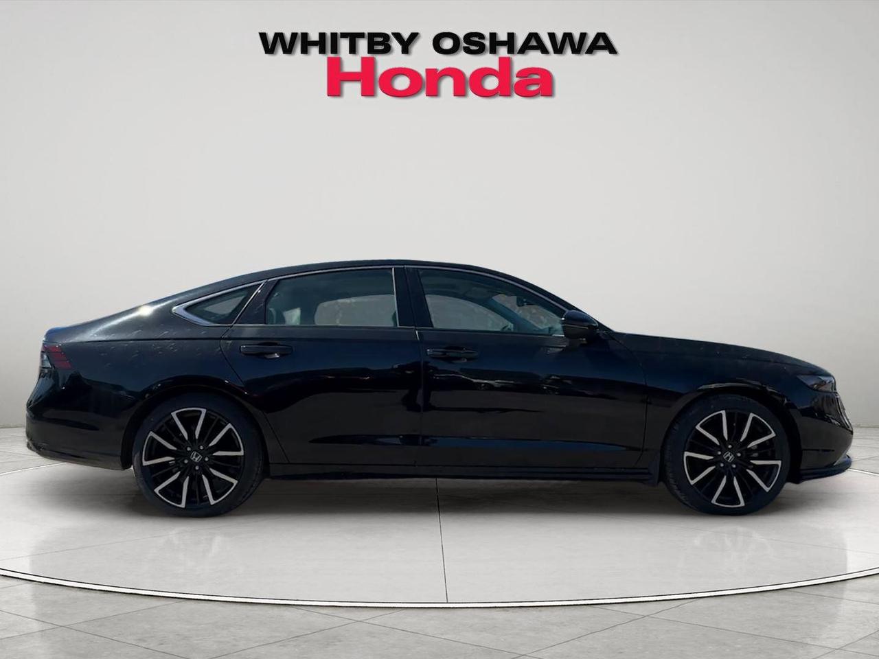 2025 Honda Accord Hybrid Touring eCVT Photo