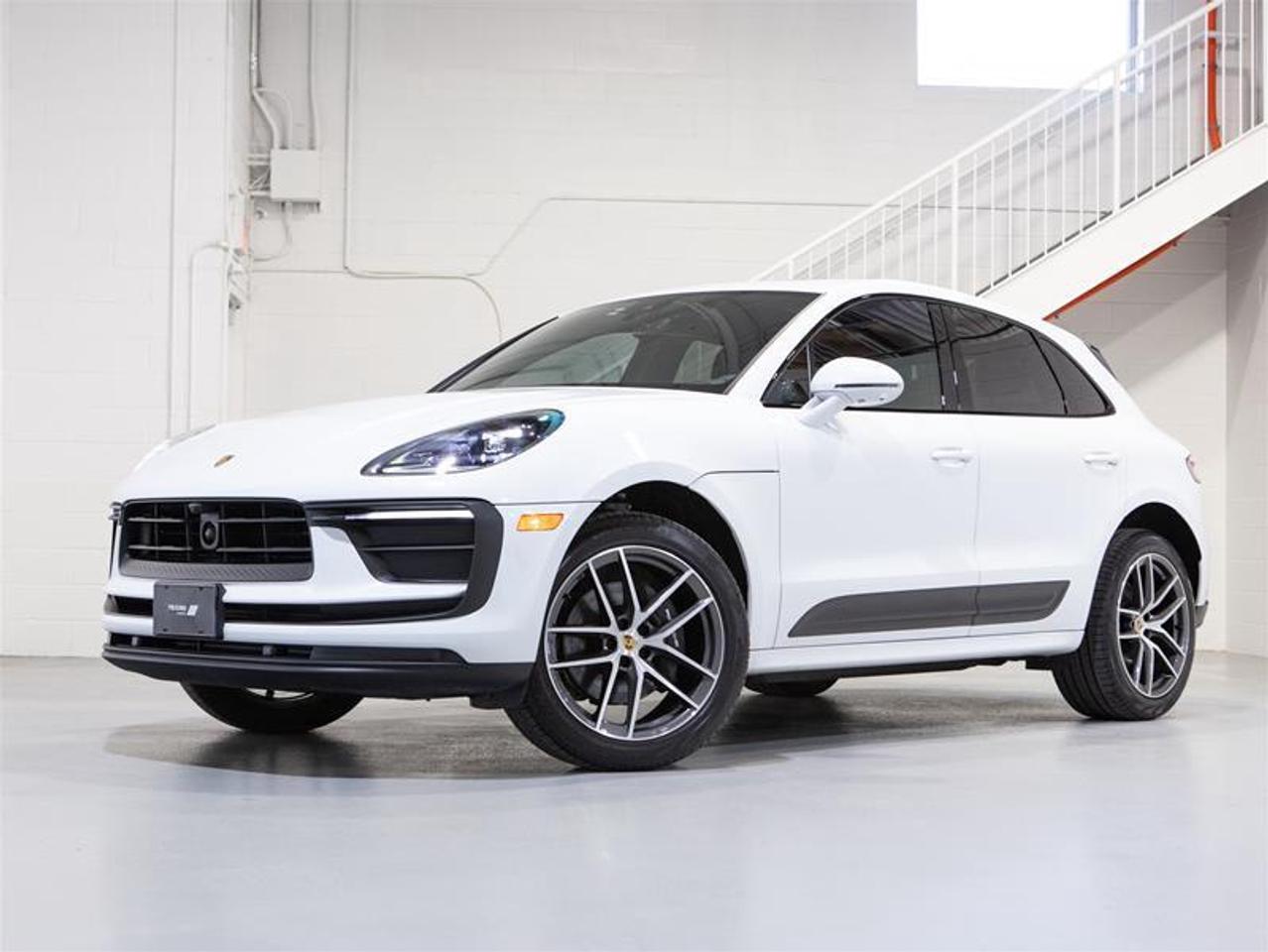 2024 Porsche Macan AWD Photo0