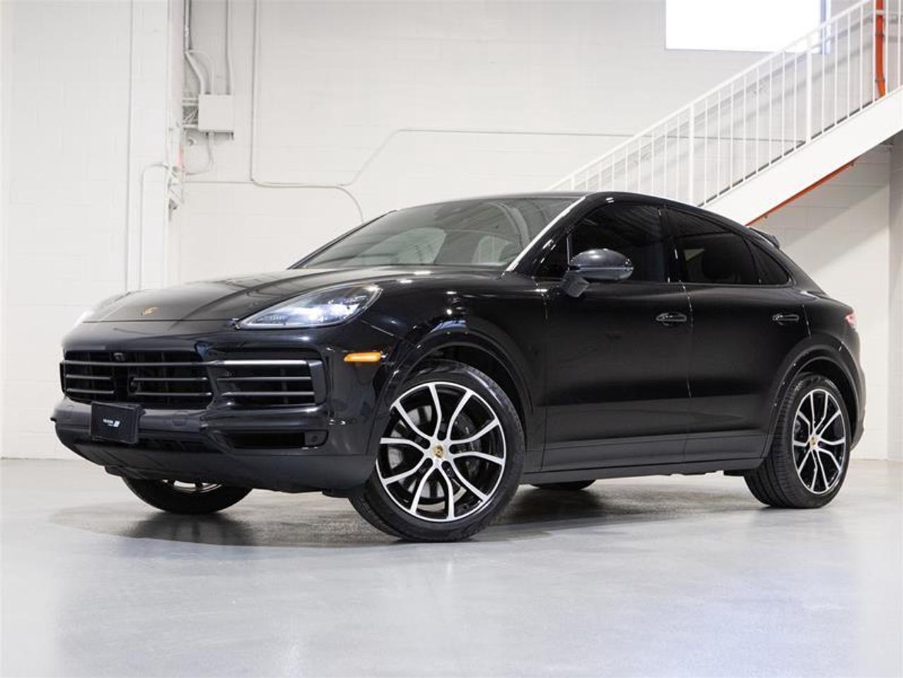 2023 Porsche Cayenne Platinum Edition Photo0
