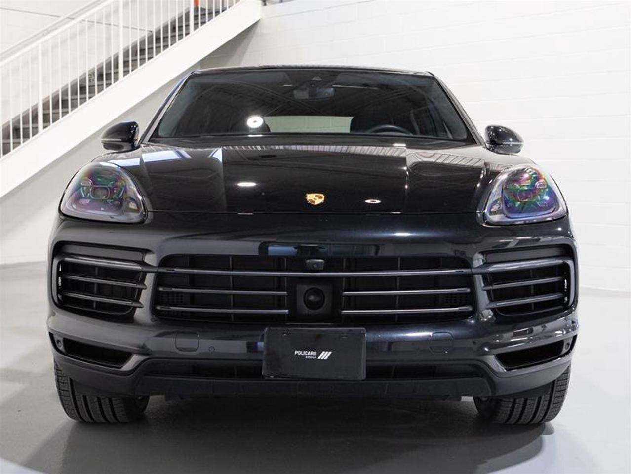 2023 Porsche Cayenne Platinum Edition Photo