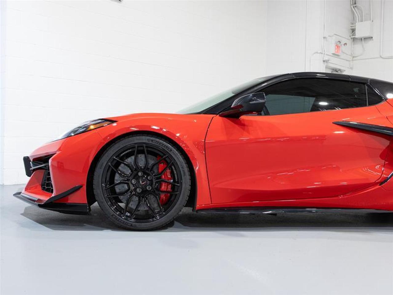 2025 Chevrolet Corvette Z06 Convertible 2LZ Photo