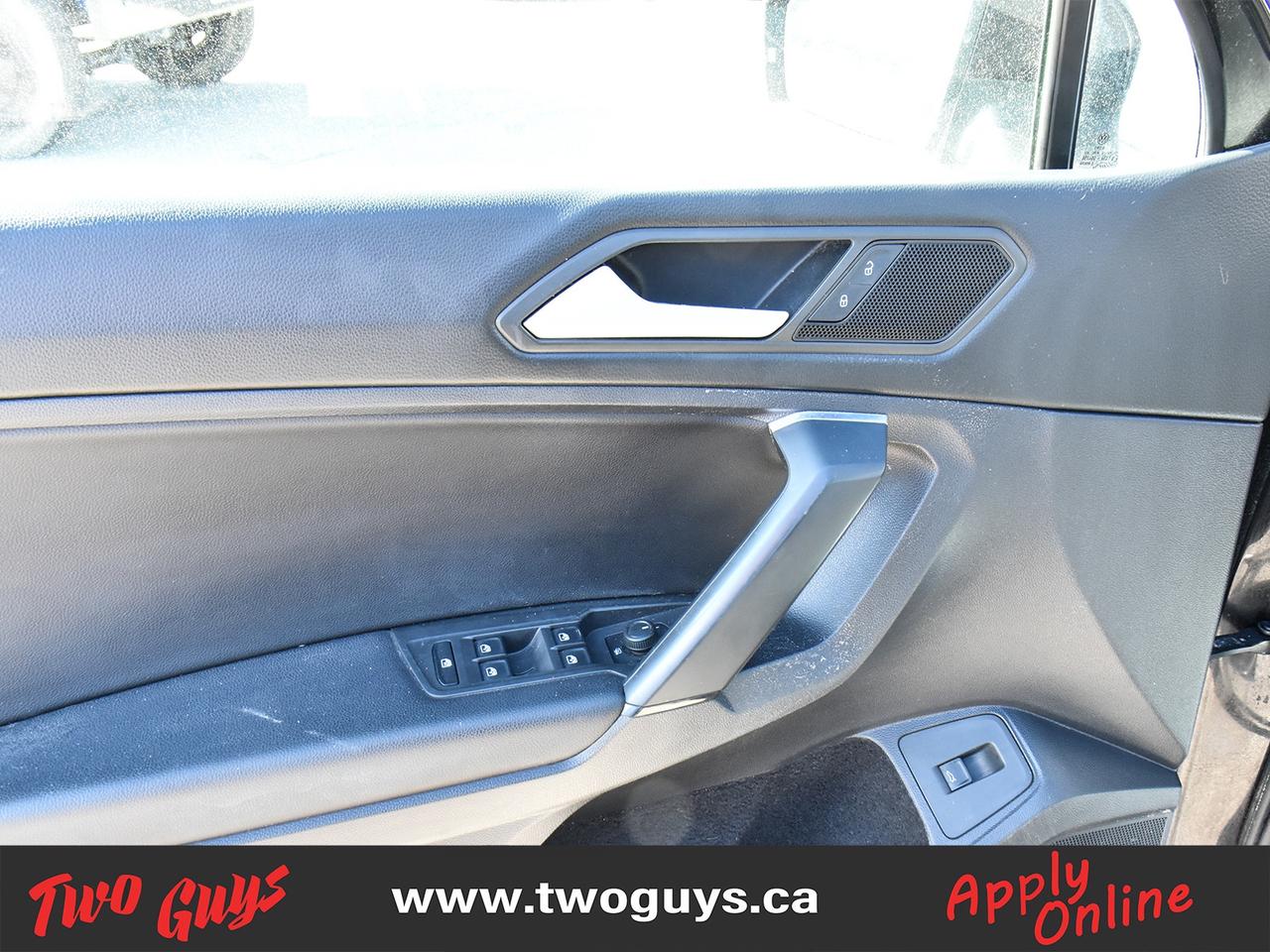 2019 Volkswagen Tiguan Comfortline AWD   Leather   Pwr Hatch Photo