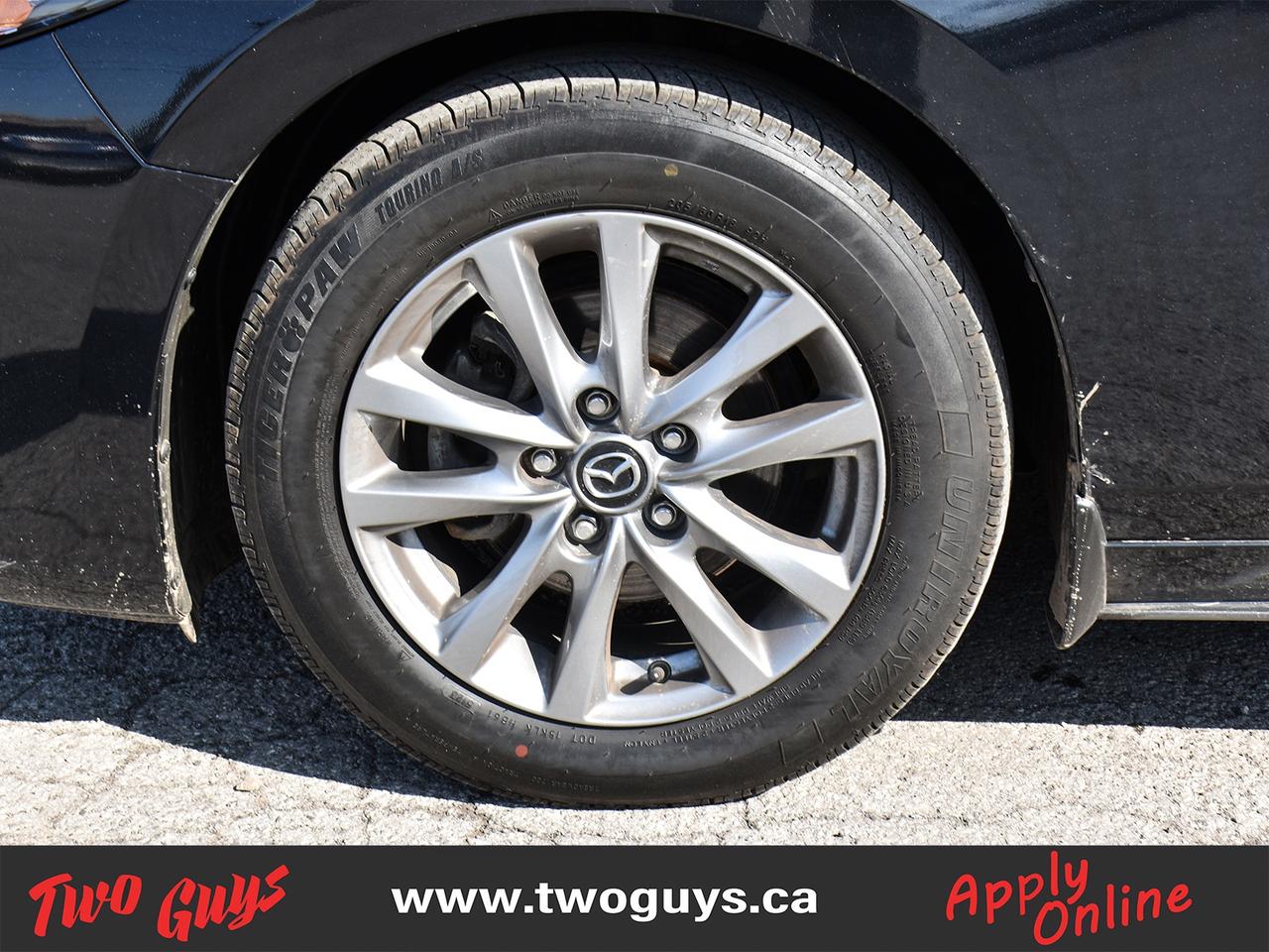 2023 Mazda MAZDA3 GX Auto FWD Back Up Camera Heated Front Seats Photo